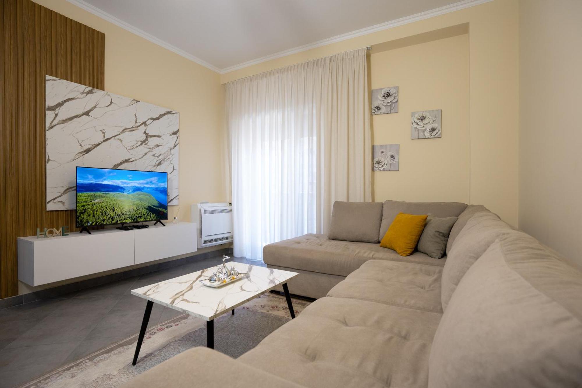 Luxe Tirana