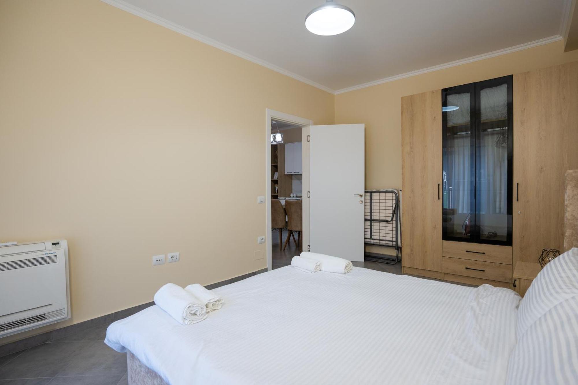 Luxe Apartment *